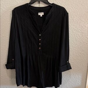 Wonderly Black V-Neck Button-Front Pleated Tunic Top size 2X
